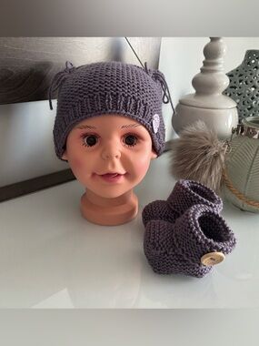 Knit Baby Hat and Booties Set - Gray Purple